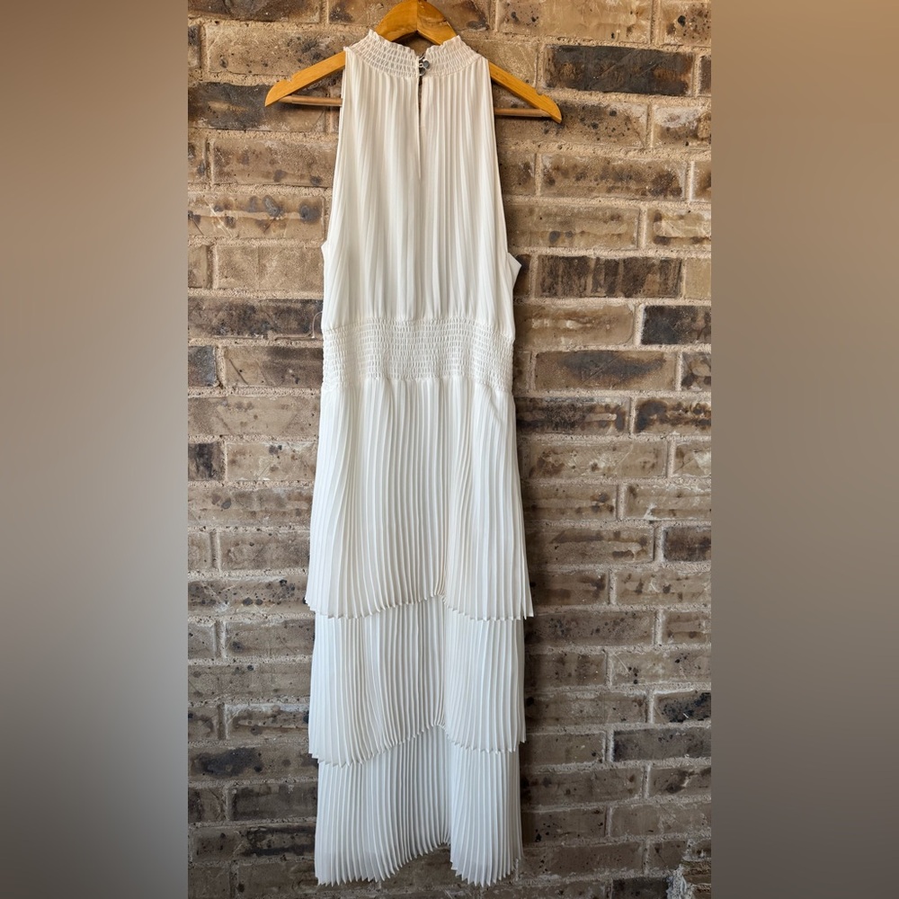 1. State White Pleated Maxi Dress Size L - Picture 3 of 7
